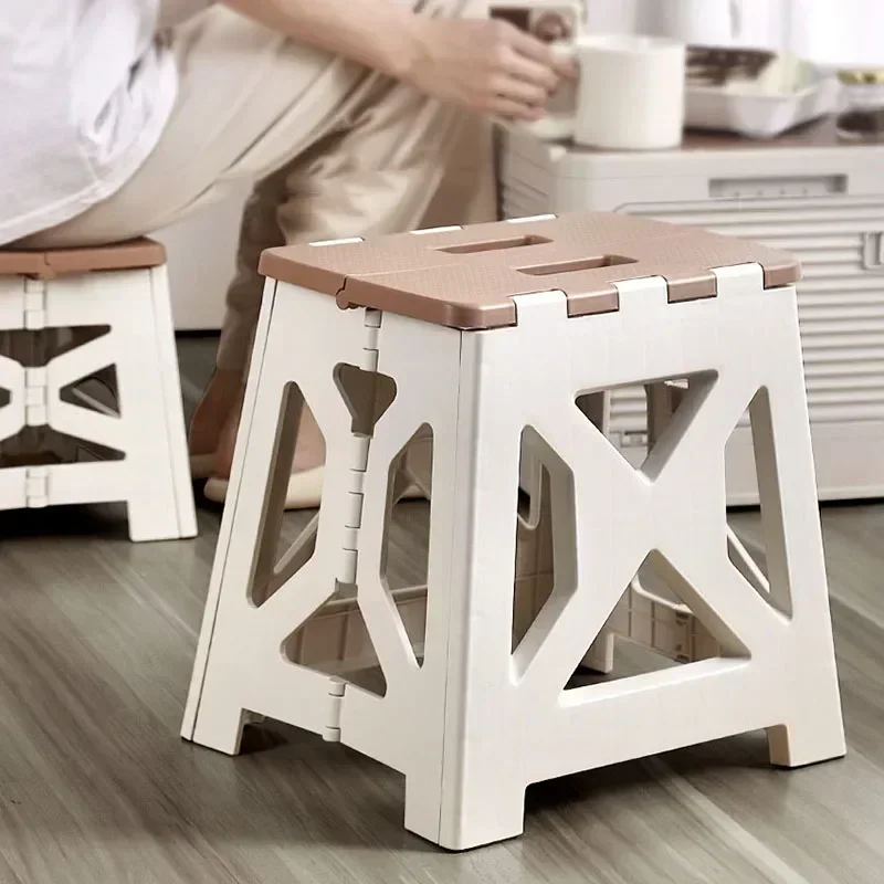Portable Plastic Folding Stool - Kids Outdoor Seating reseña y precio